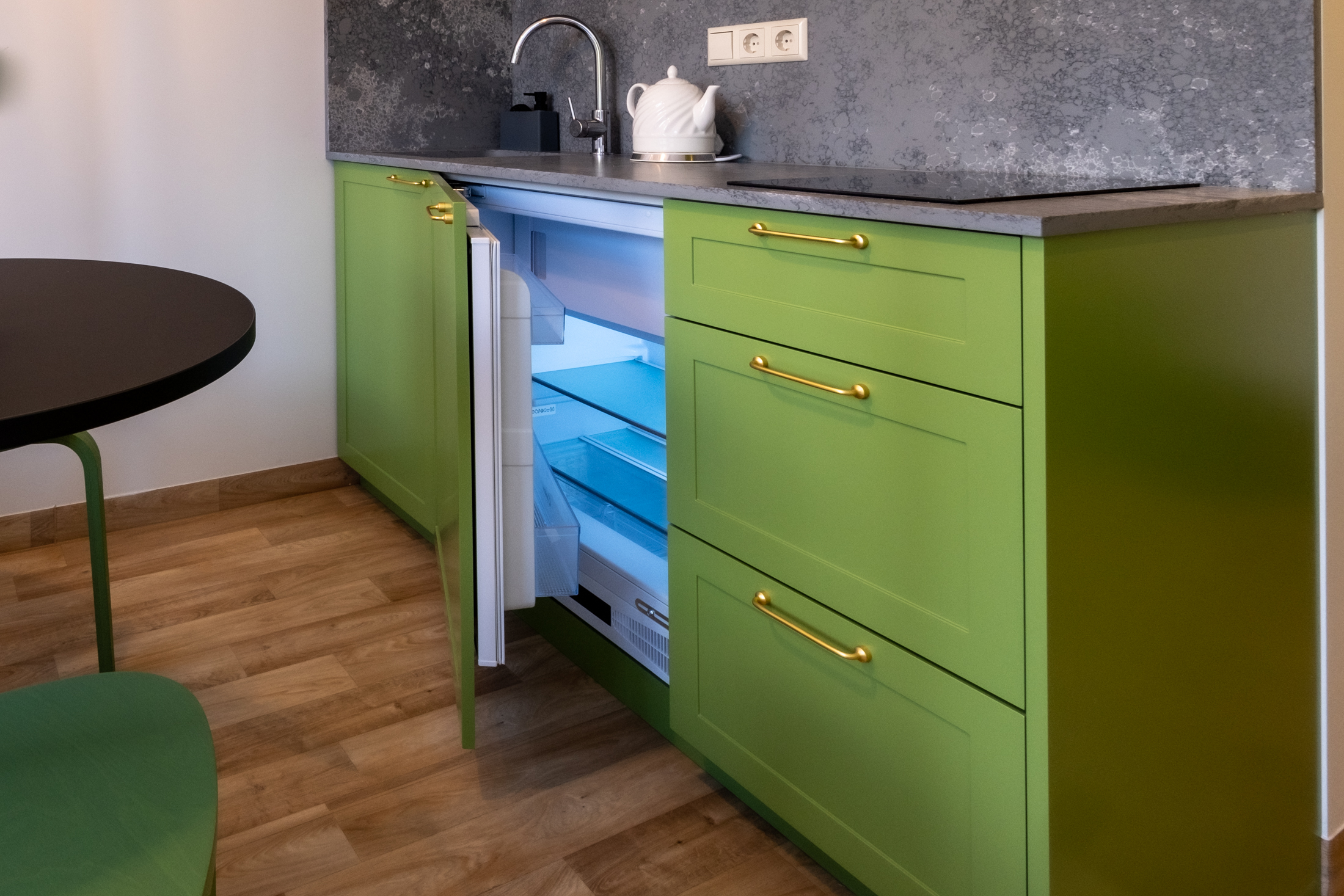 Gallery Item